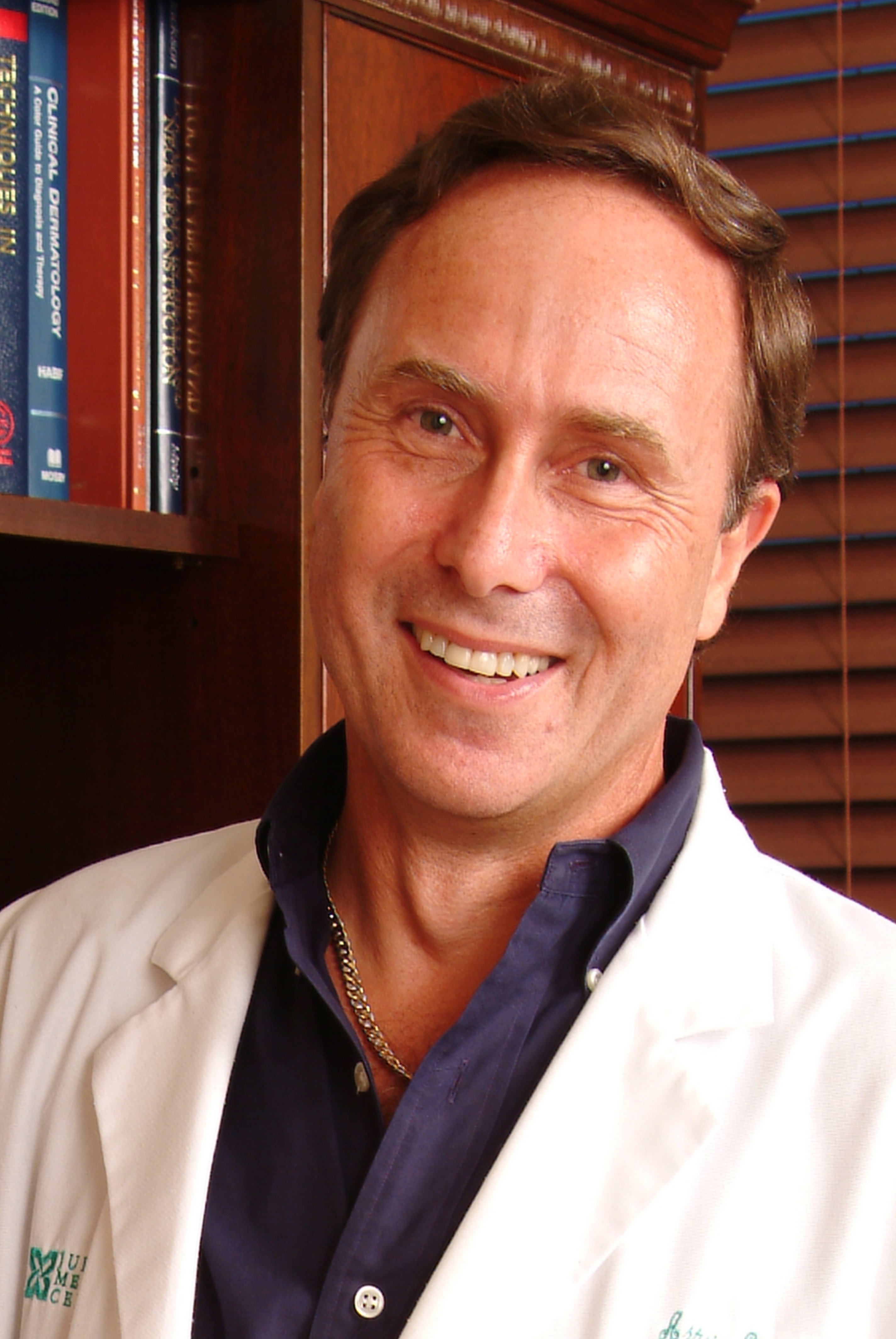 Arturo Guiloff, MD